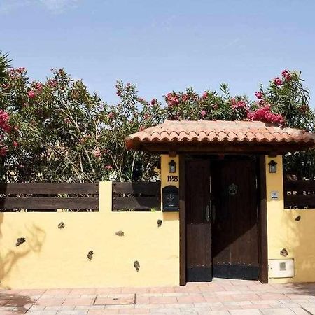 Aurora Mari Villa Your Dream Steps From The Ocean Shore 科斯塔卡莱塔 外观 照片